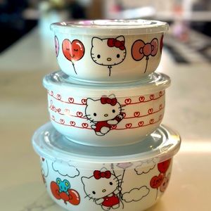 Hello Kitty Tupperware Containers